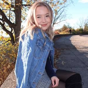 Meet your Posher, Andrée-anne